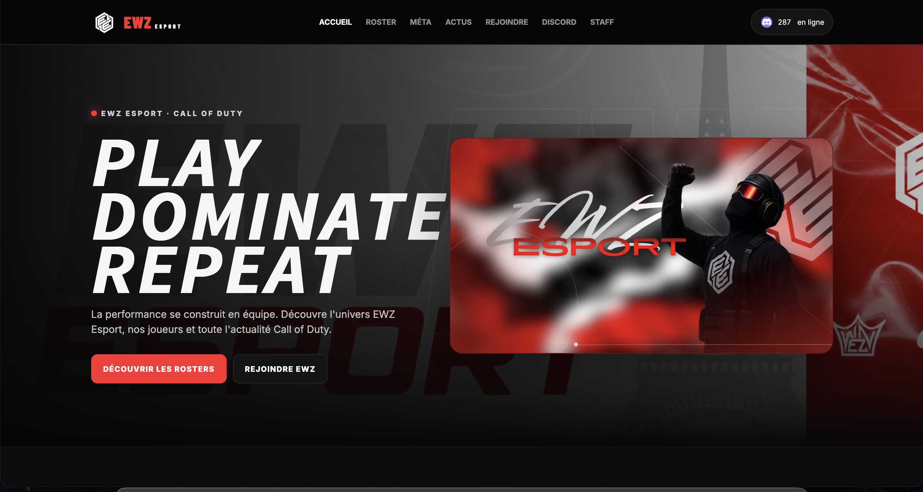 Le site EWZ Esport : univers noir et rouge, emblème blanc et signature Play, Dominate, Repeat.